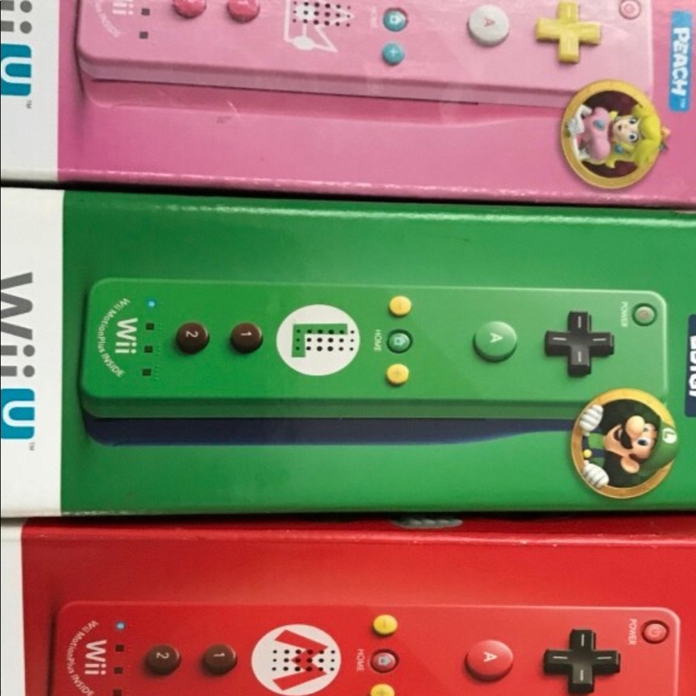 Wii controllers